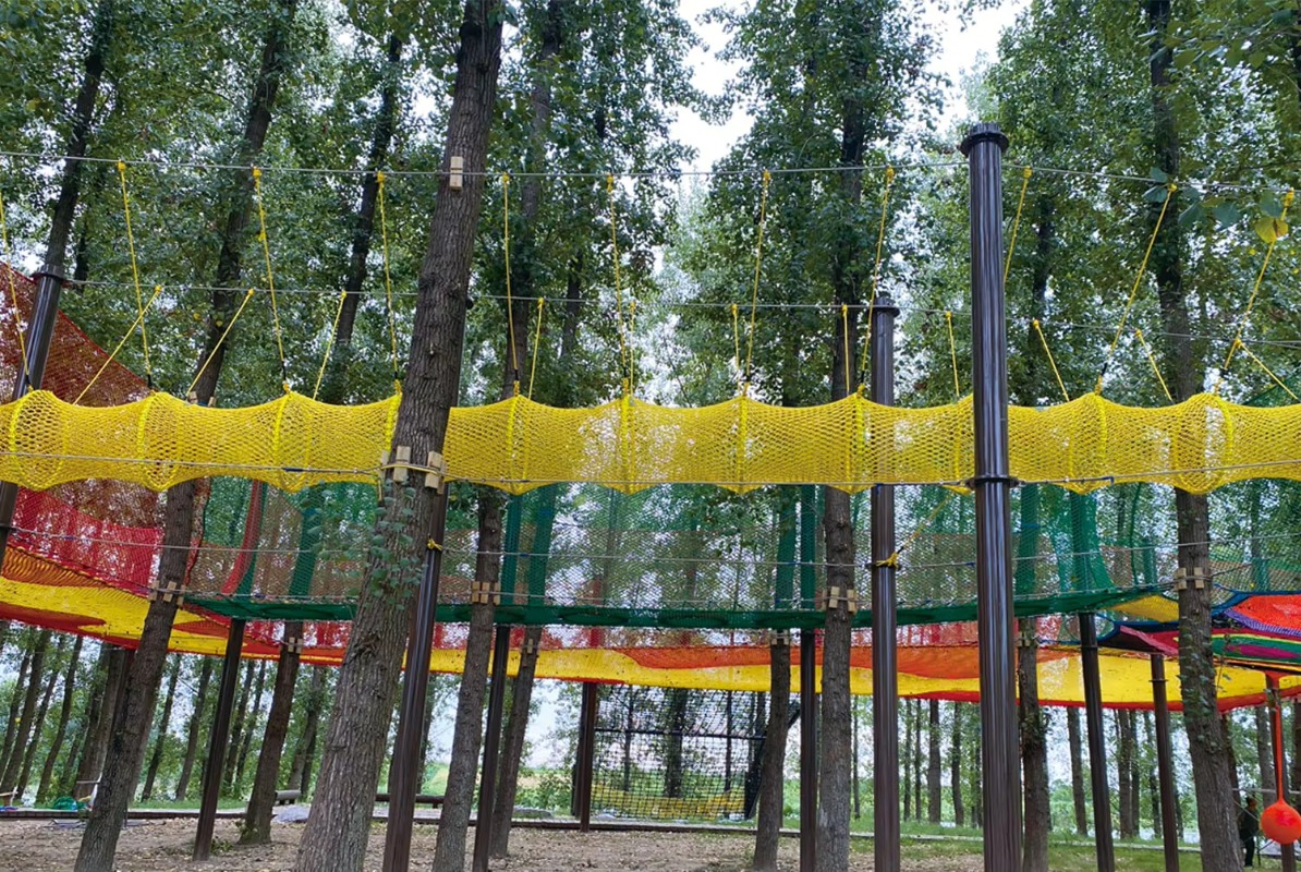 Colorfulnets Customized Advent - Kids Outdoor Adventure Park recensione e prezzo