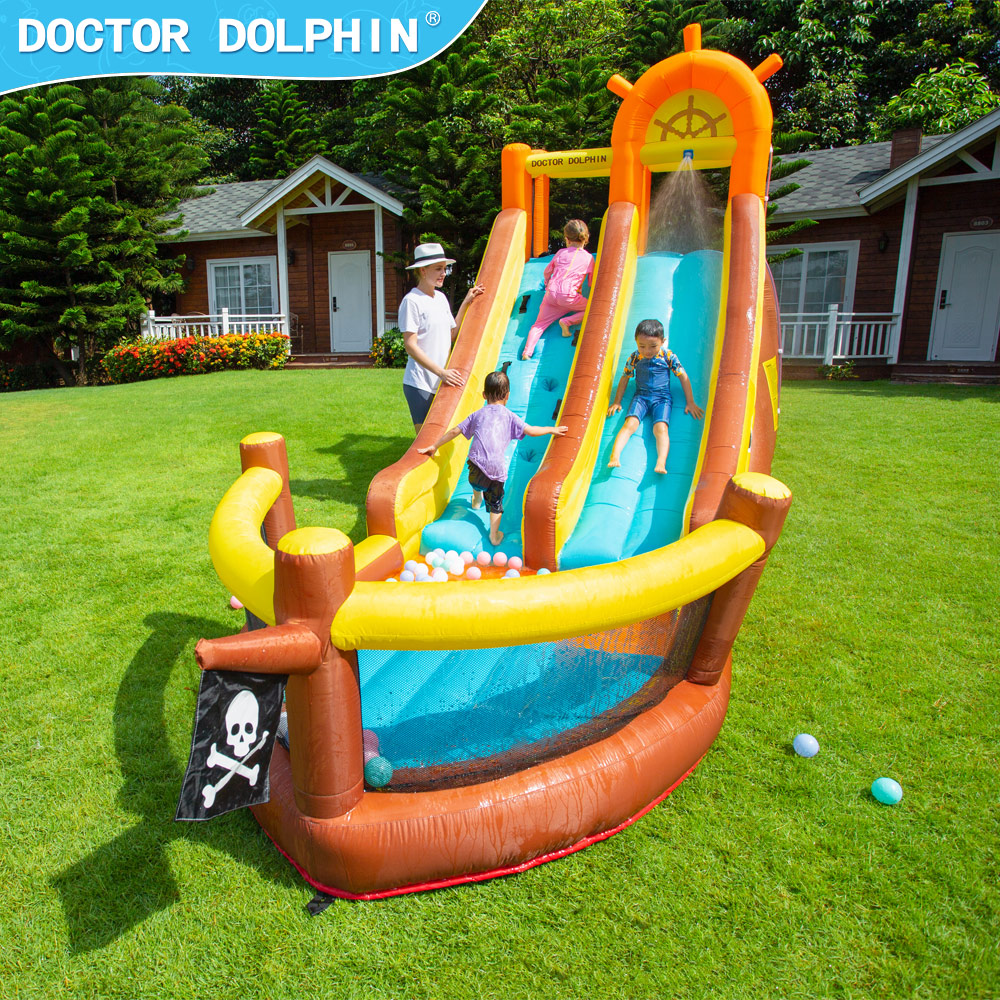 Doctor Dolphin Pirate Ship Out - Kids Outdoor Jumping recensione e prezzo