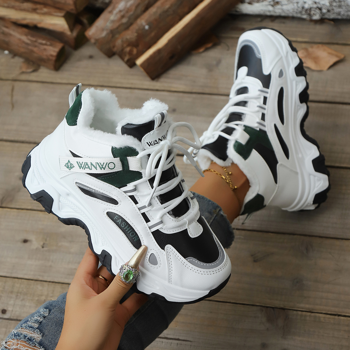 2025 New Women Casual Fashion  - Kids Outdoor Shoes recensione e prezzo