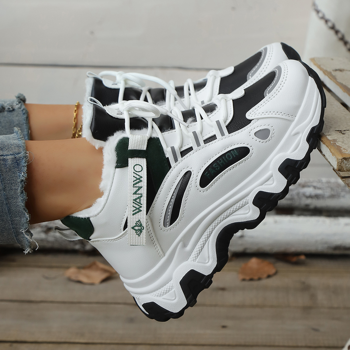 2025 New Women Casual Fashion  - Kids Outdoor Shoes recensione e prezzo
