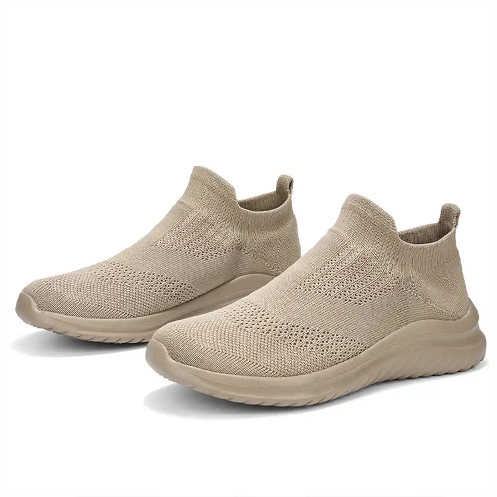 Beige Soft New Novelty Tennis  - Kids Outdoor Volleyball Shoes recensione e prezzo