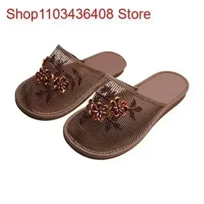 Women Stylish  Floral Slippers - Kids Outdoor Obstacle Course recensione e prezzo